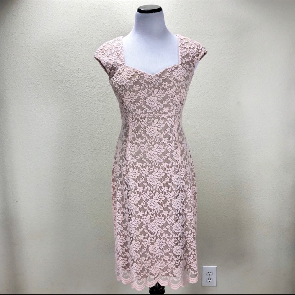Sexy lace fitted dress - light pink